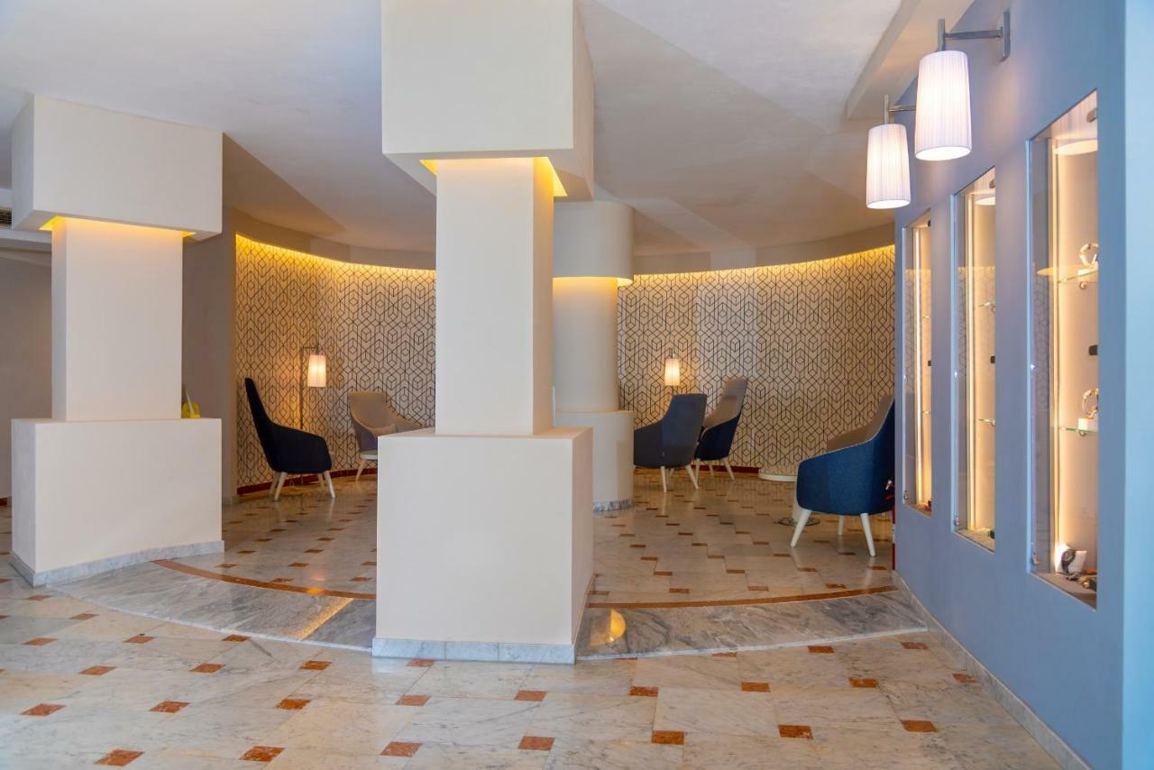 פורטו אזורו Hotel Plaza מראה חיצוני תמונה